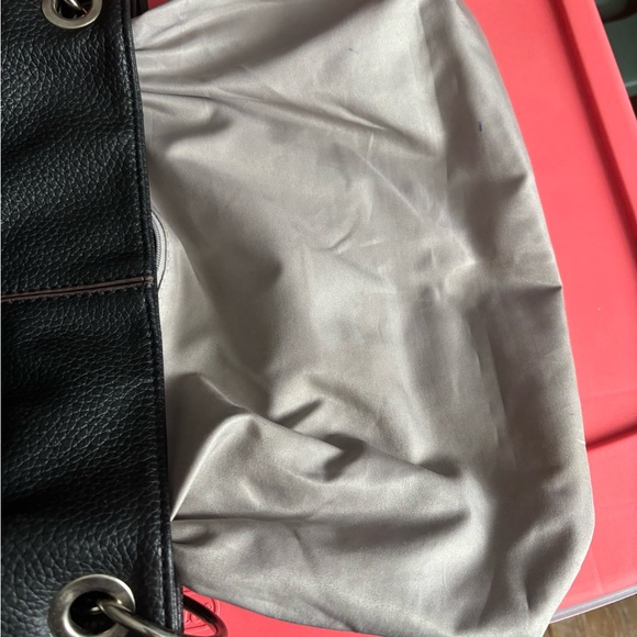 Liz Claiborne Black Vegan Leather Shoulder Bag - Picture 10 of 12